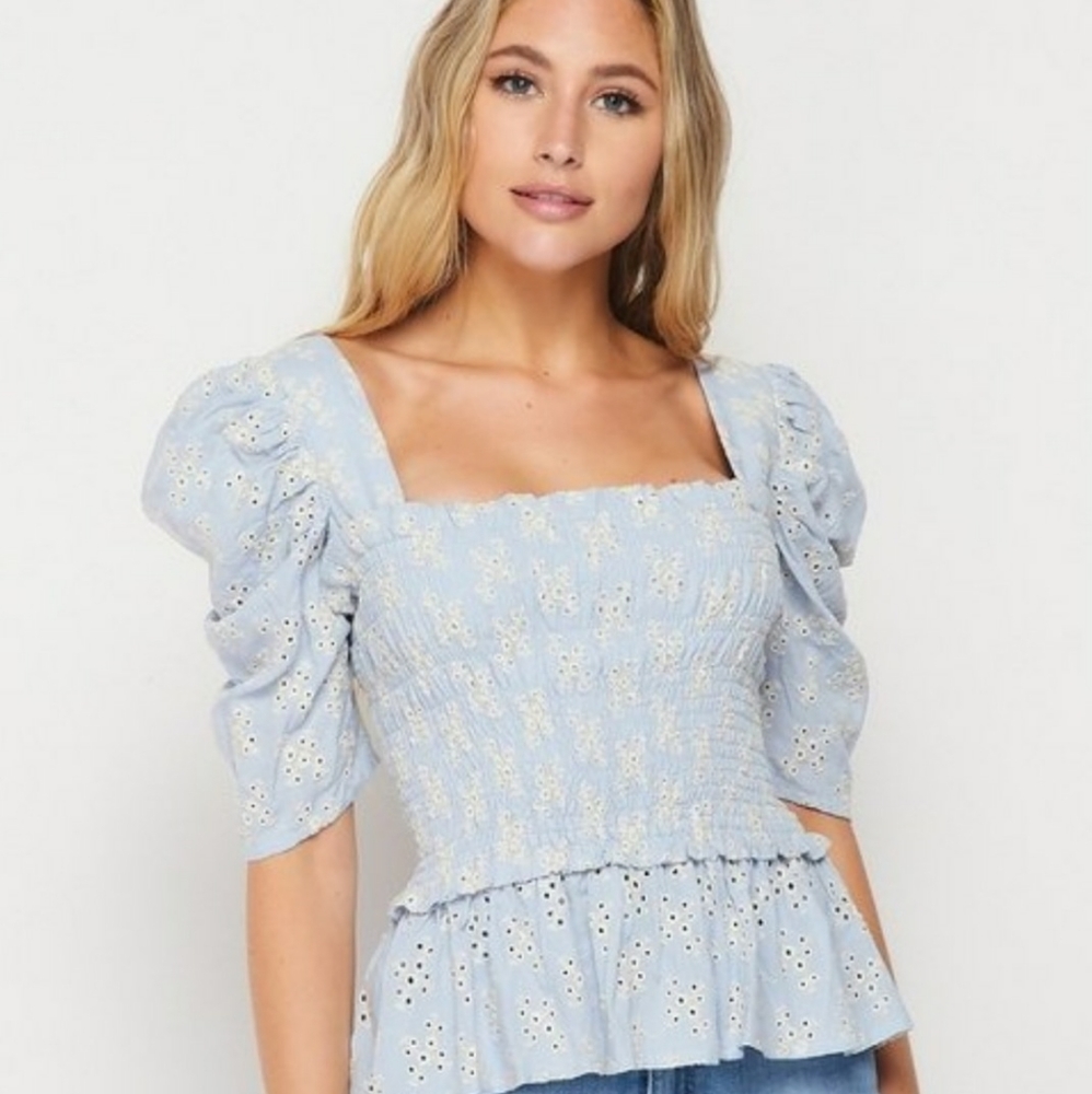 BRAND NEW NWT !!!